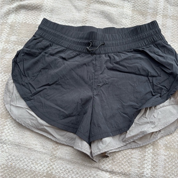 Peloton Crinkle Nylon Double Layer Run Short - Picture 2 of 5